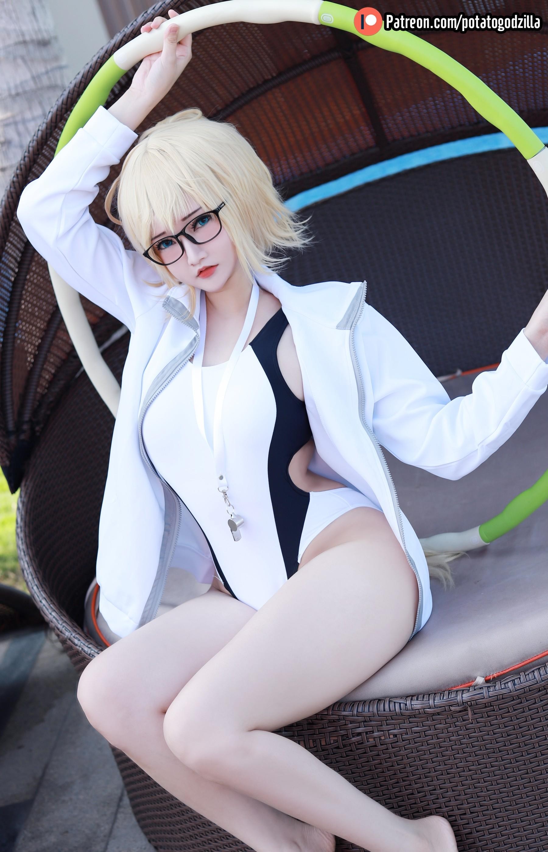 Potato Godzilla - NO.55 Jeanne dArc Swimsuit [26P]